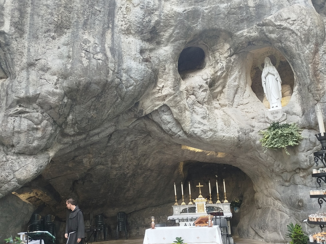Santuario Madonna di Lourdes del Beato Claudio-Chiampo必去景点