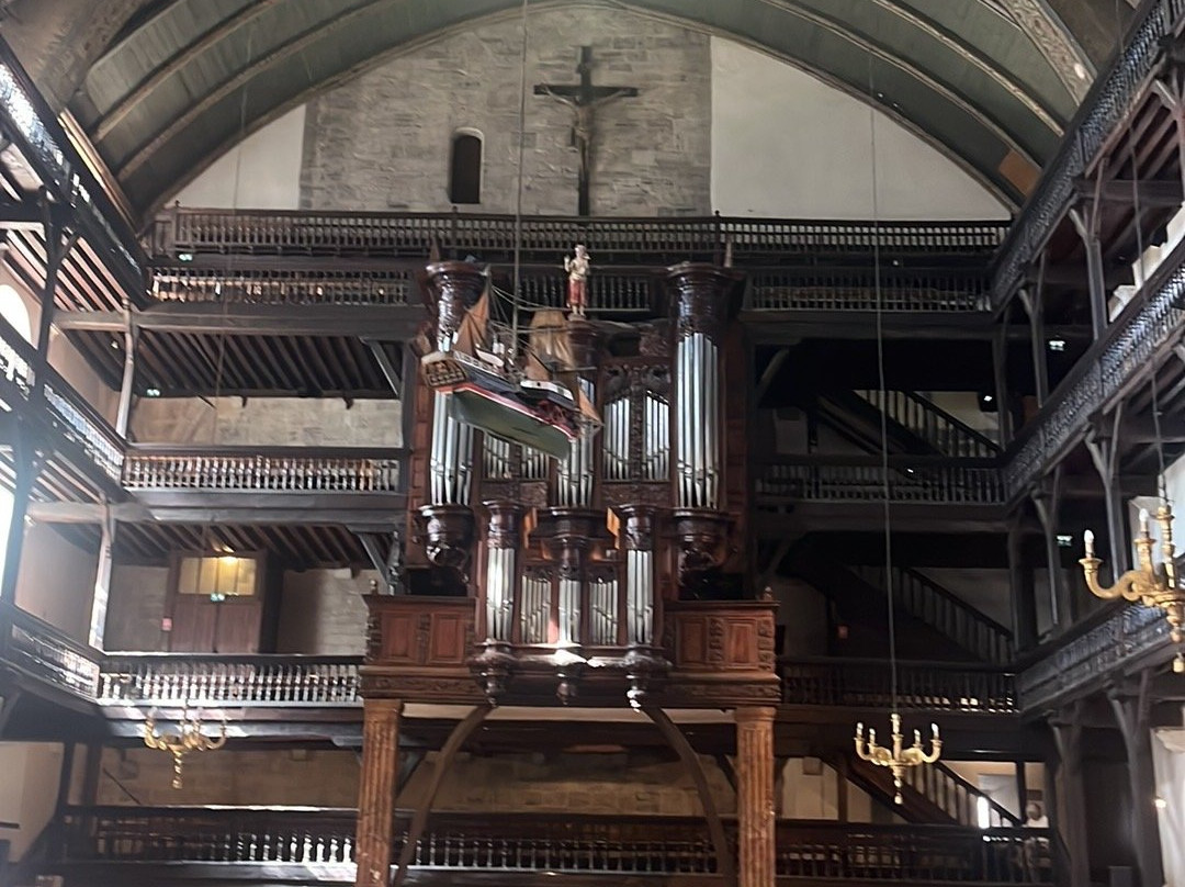 Eglise Saint-Jean-Baptiste-圣尚德路斯必去景点