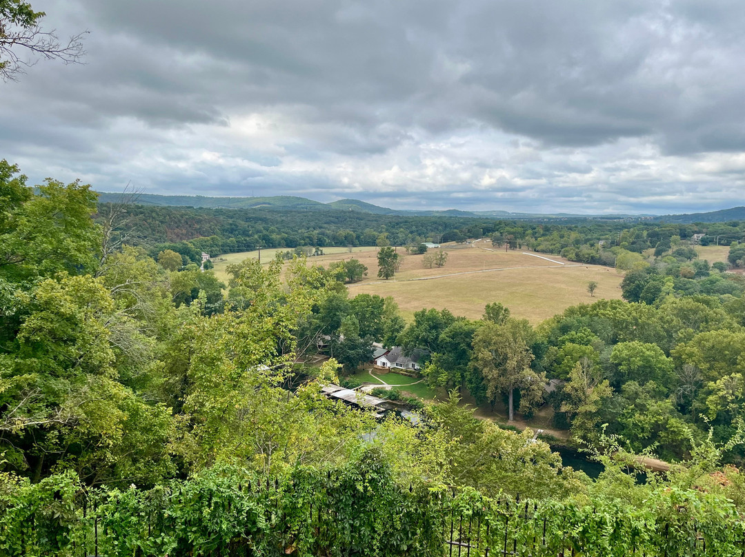 College of the Ozarks-Point Lookout必去景点
