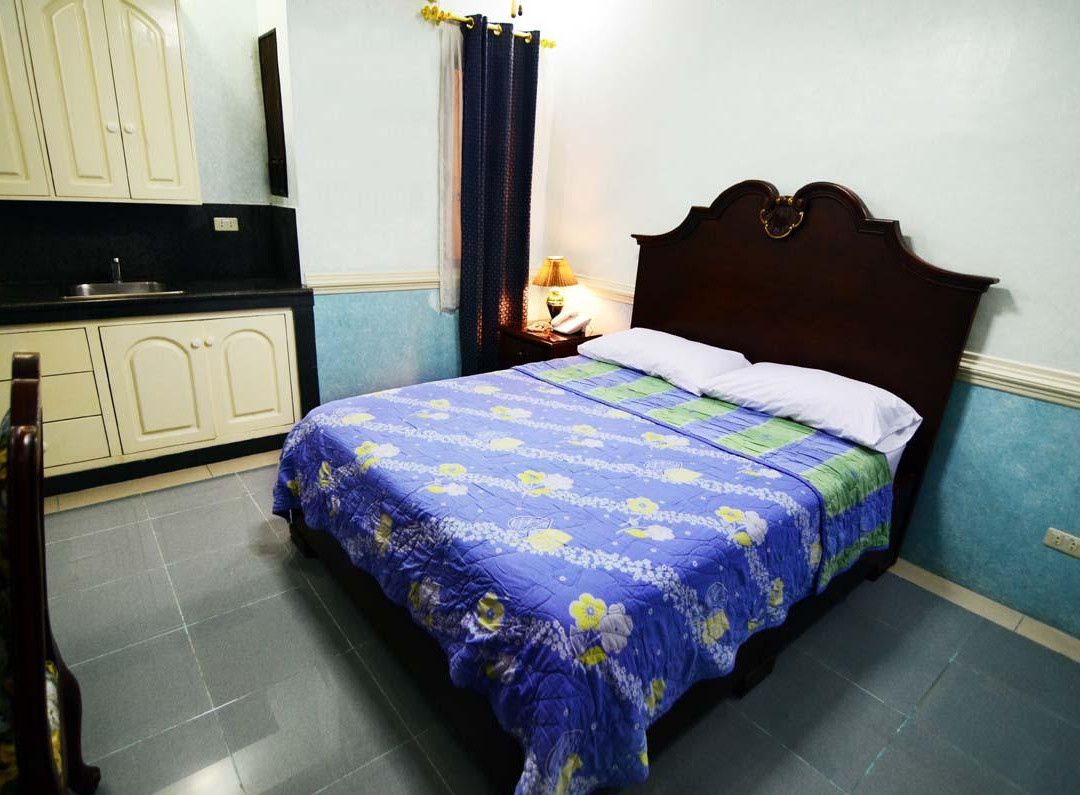 Malabañas酒店住宿-Kokomo's Suites Hotel