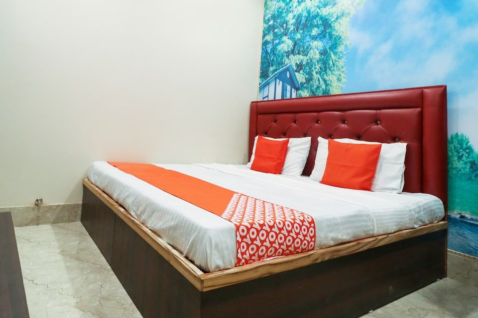 OYO 66505 Hotel Cafe 21