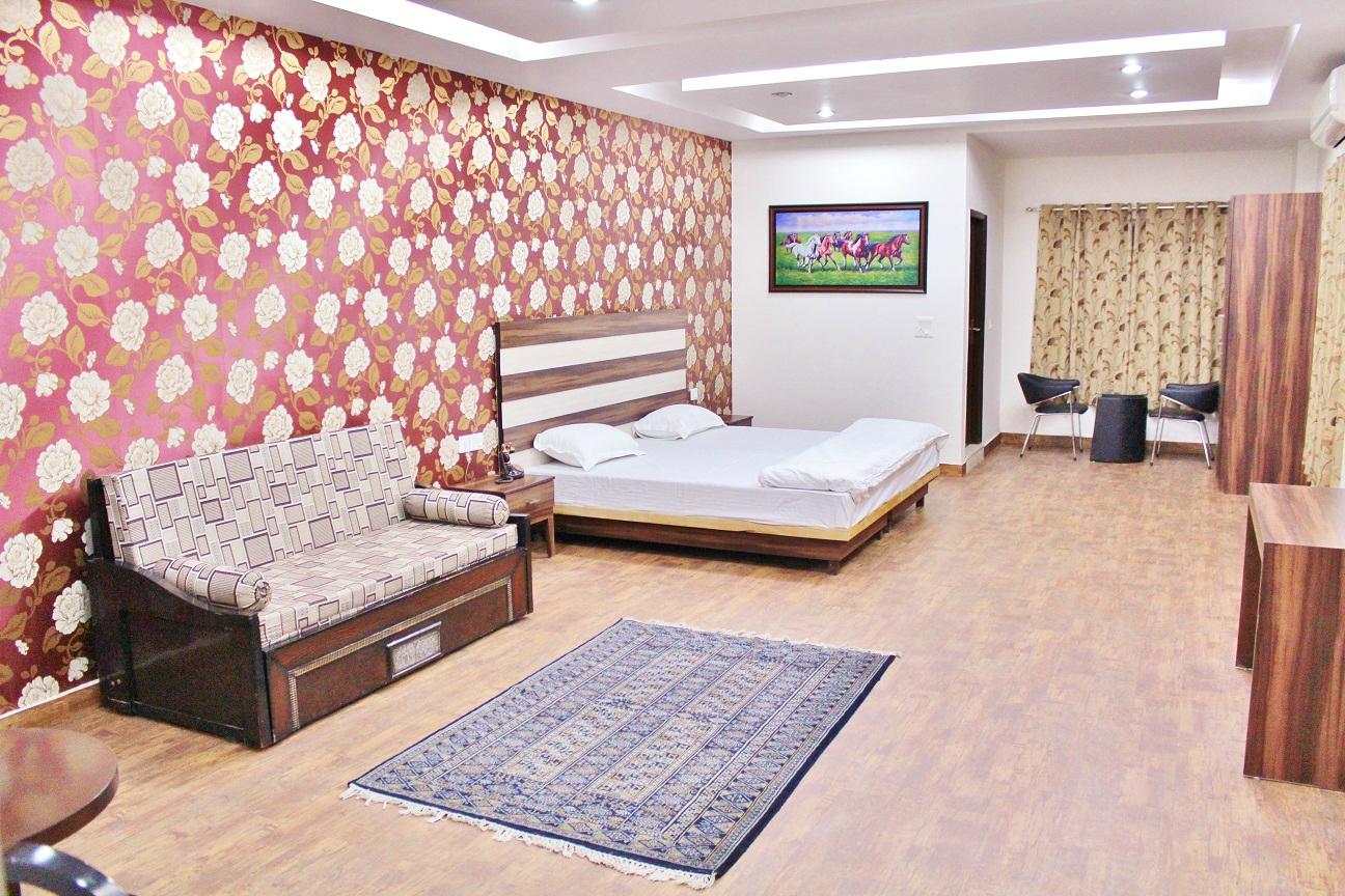 Adhunik Hotel Behror-官方