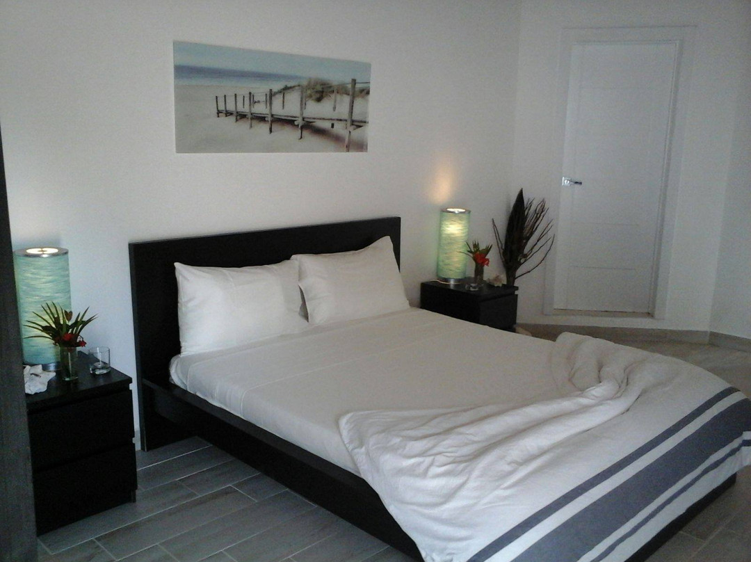 Enriquillo酒店住宿-Hotel Restaurante El Quemaito