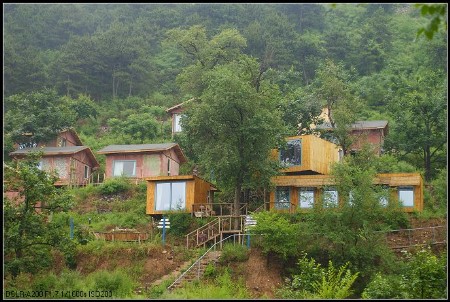 紫藤花开湖边小屋-客卧