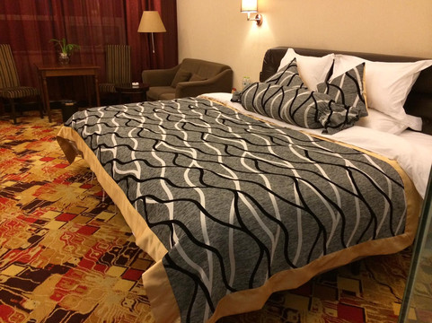 石家庄京州国际酒店（长安万达谈固地铁站店）主图