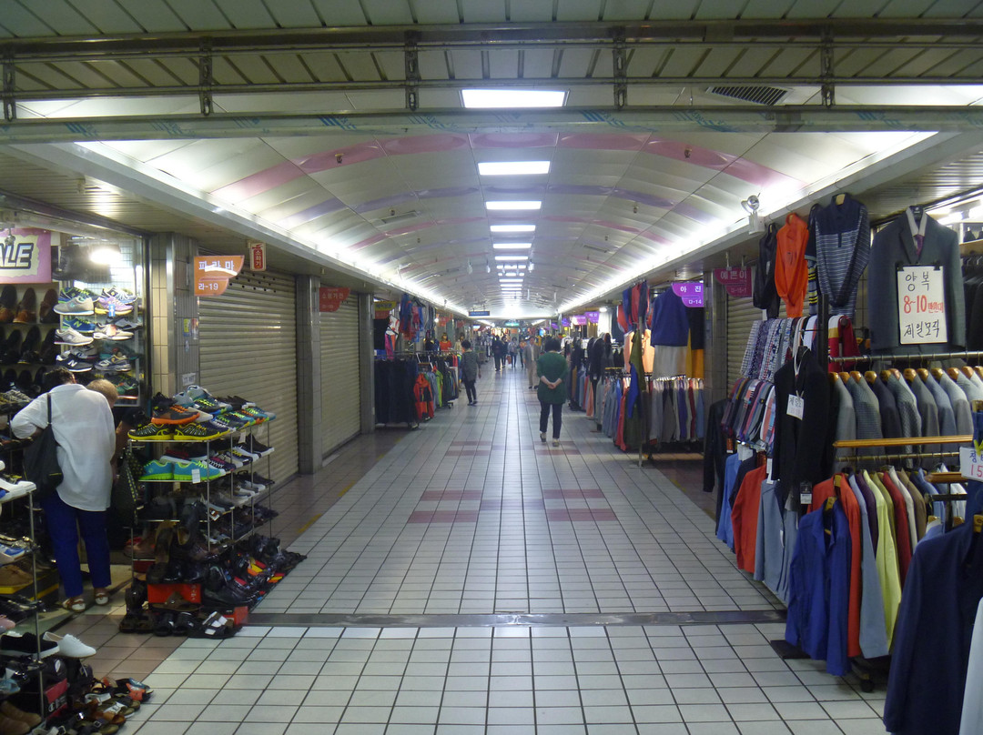 Nampo Underground Shopping Center景点图片