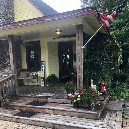 Ashley House Bed and Breakfast主图