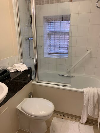 Clarion Hotel Charlecote Pheasant-浴室