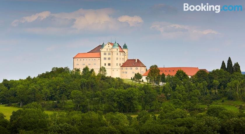 Schloss Kapfenburg