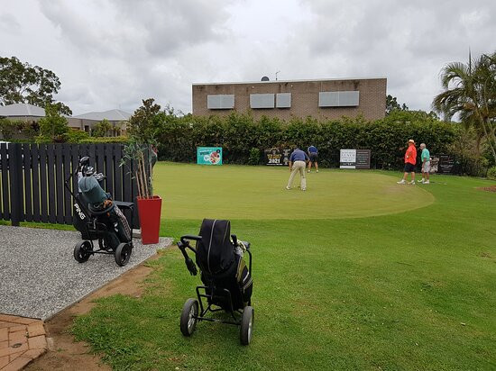 Windaroo Lakes Golf Course景点图片