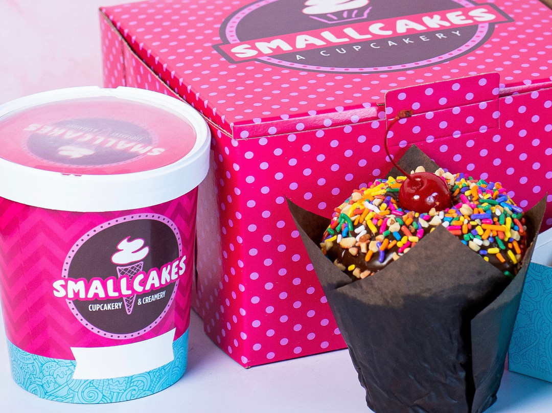 Smallcakes Cupcakery And Creamery - Fort Mill