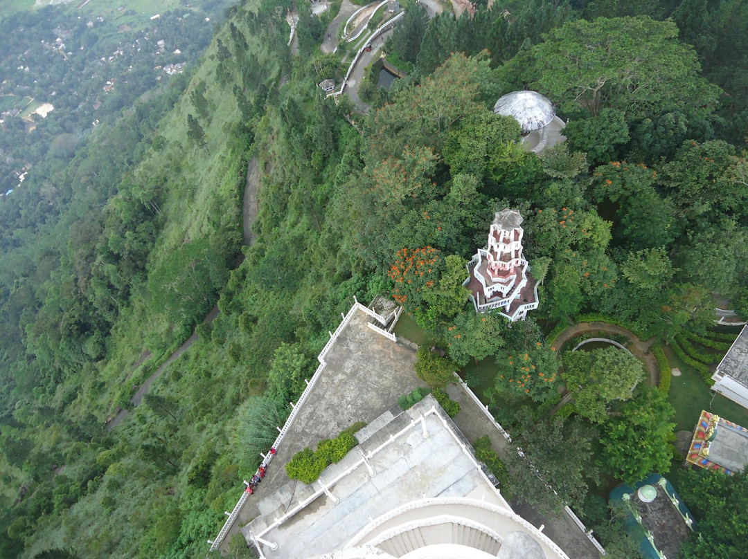 Ambuluwawa Tower景点图片