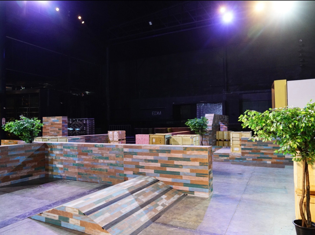 Yok Pok Ying Laser Games-曼谷必去景点