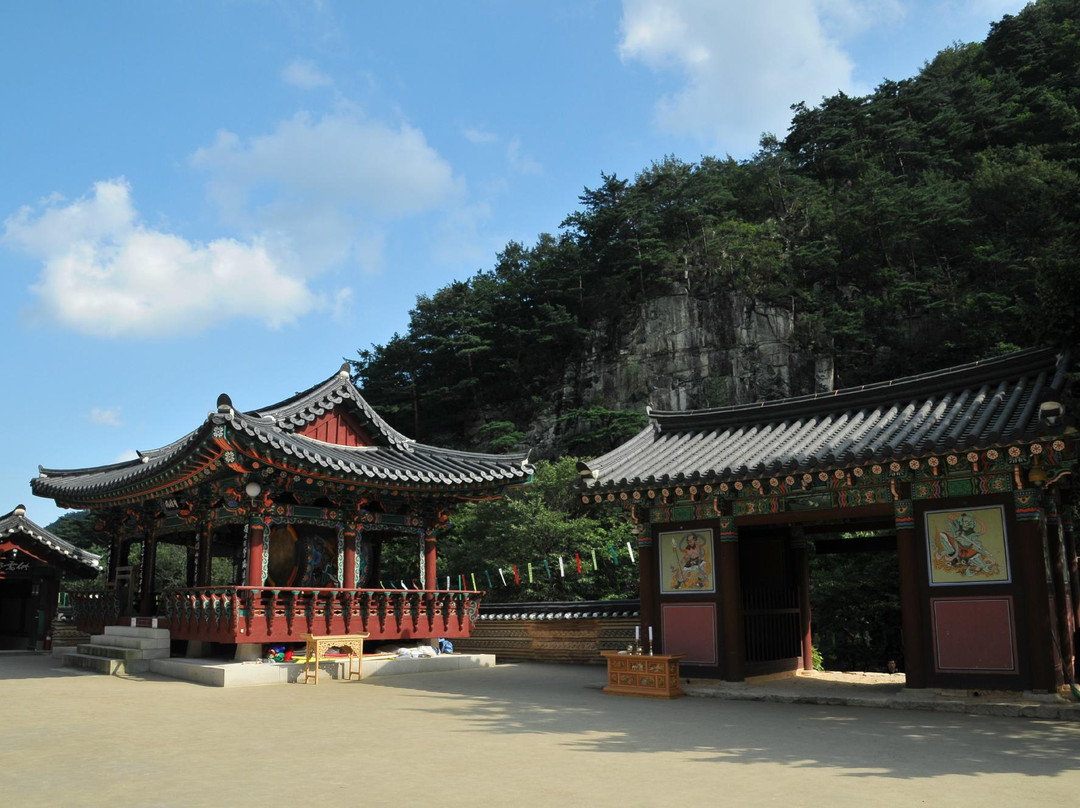 Samhwasa Temple-东海市必去景点