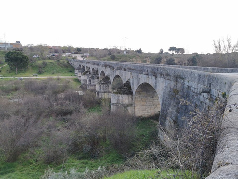 Puente De Retamar-Galapagar必去景点