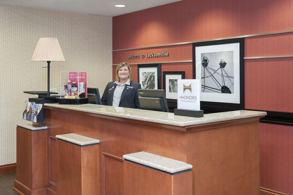 Hampton Inn Jacksonville主图