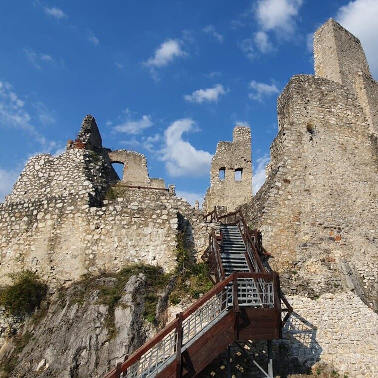 Beckov castle-Beckov必去景点