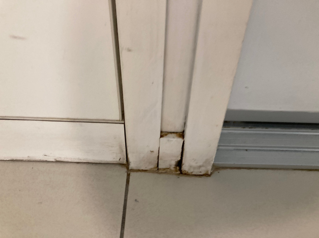 马瑞拿海滨酒店主图