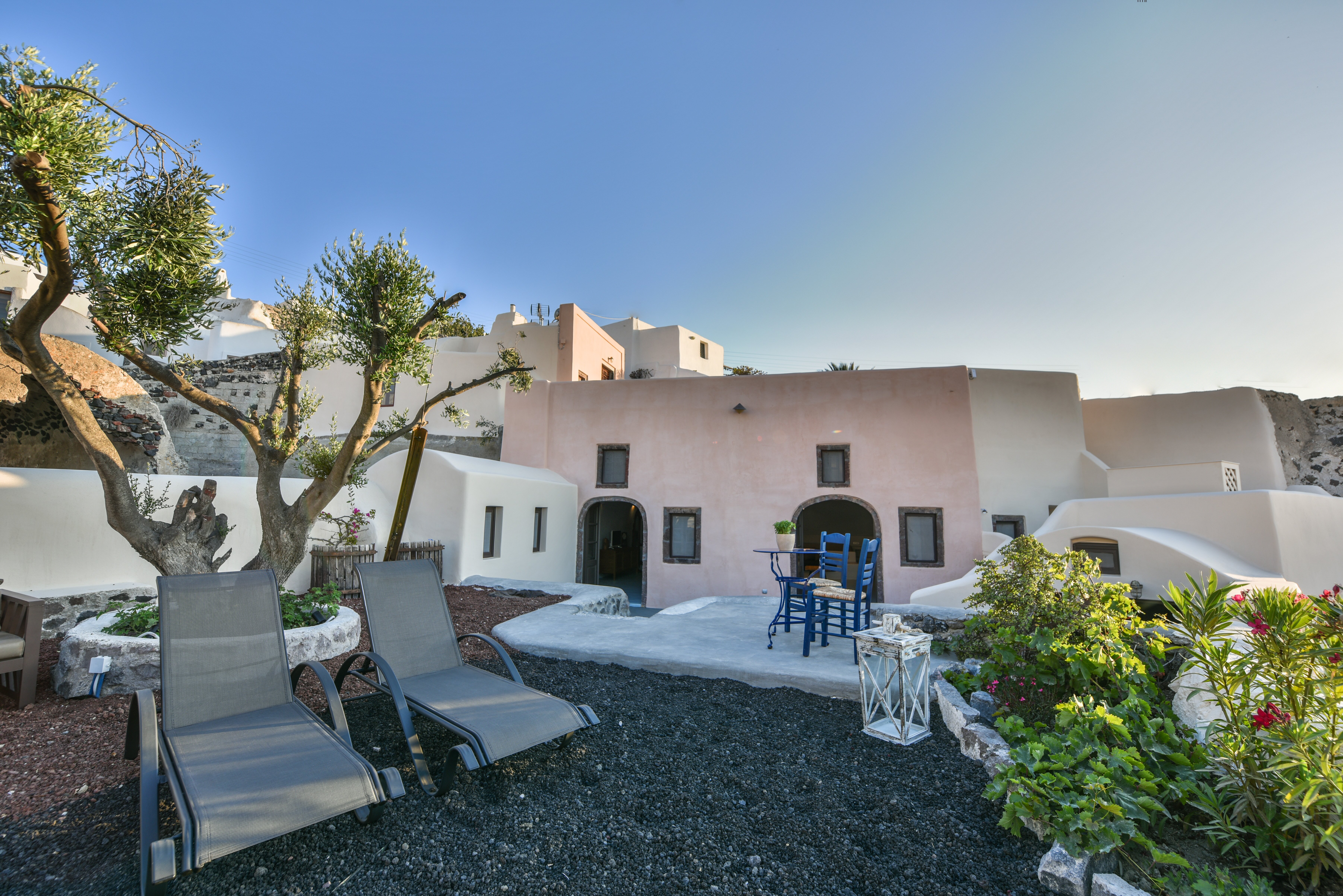 Elia 1968 Cave Houses-官方