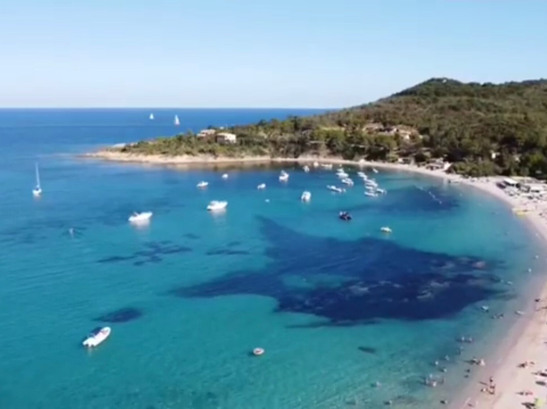 Anse De Favone景点图片