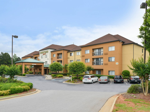 亚特兰大萨沃尼万怡酒店主图