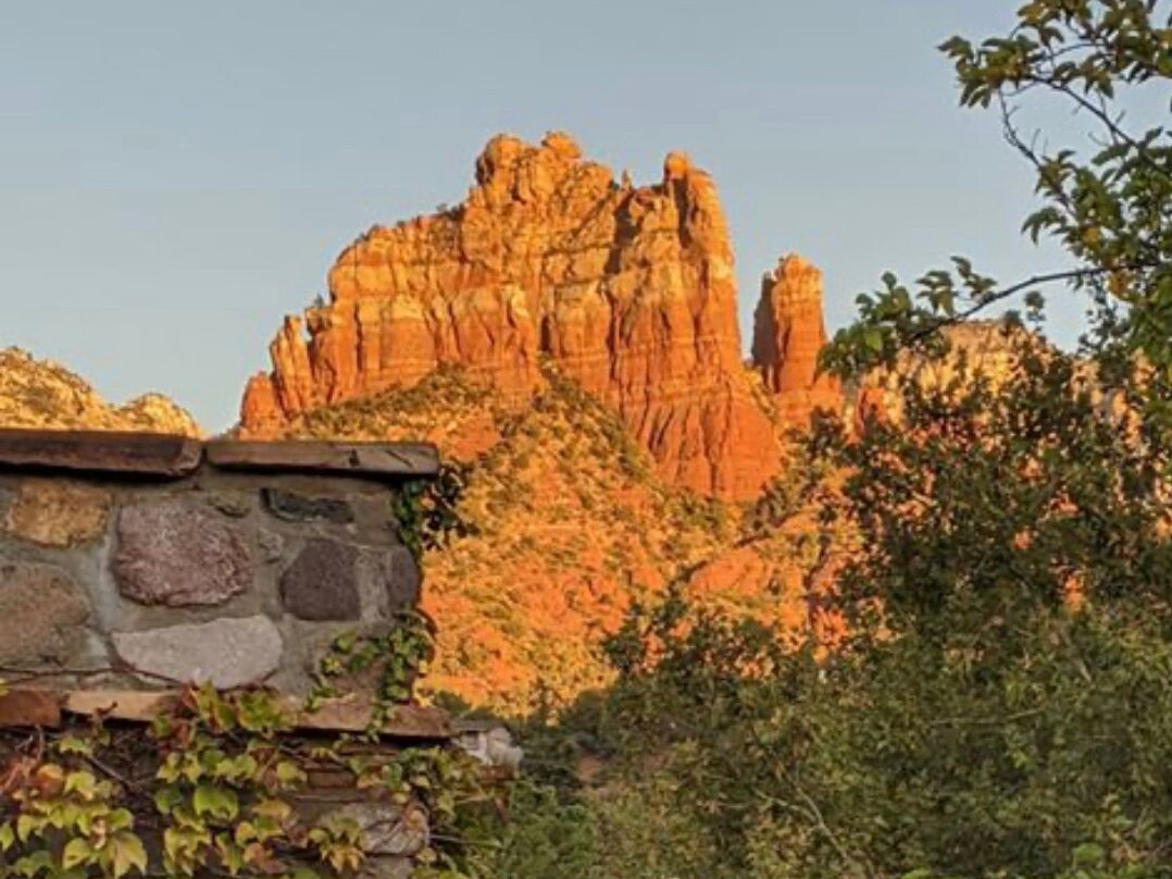 艾尔波特塞多纳酒店主图