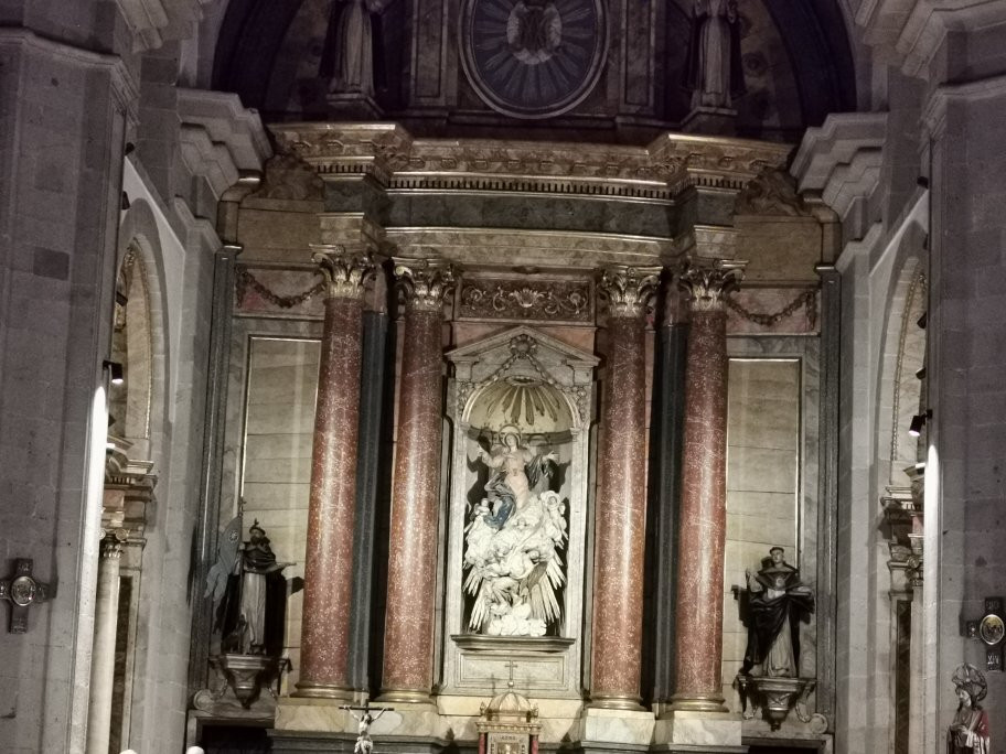 Iglesia de Santiago A Nova-卢戈省必去景点