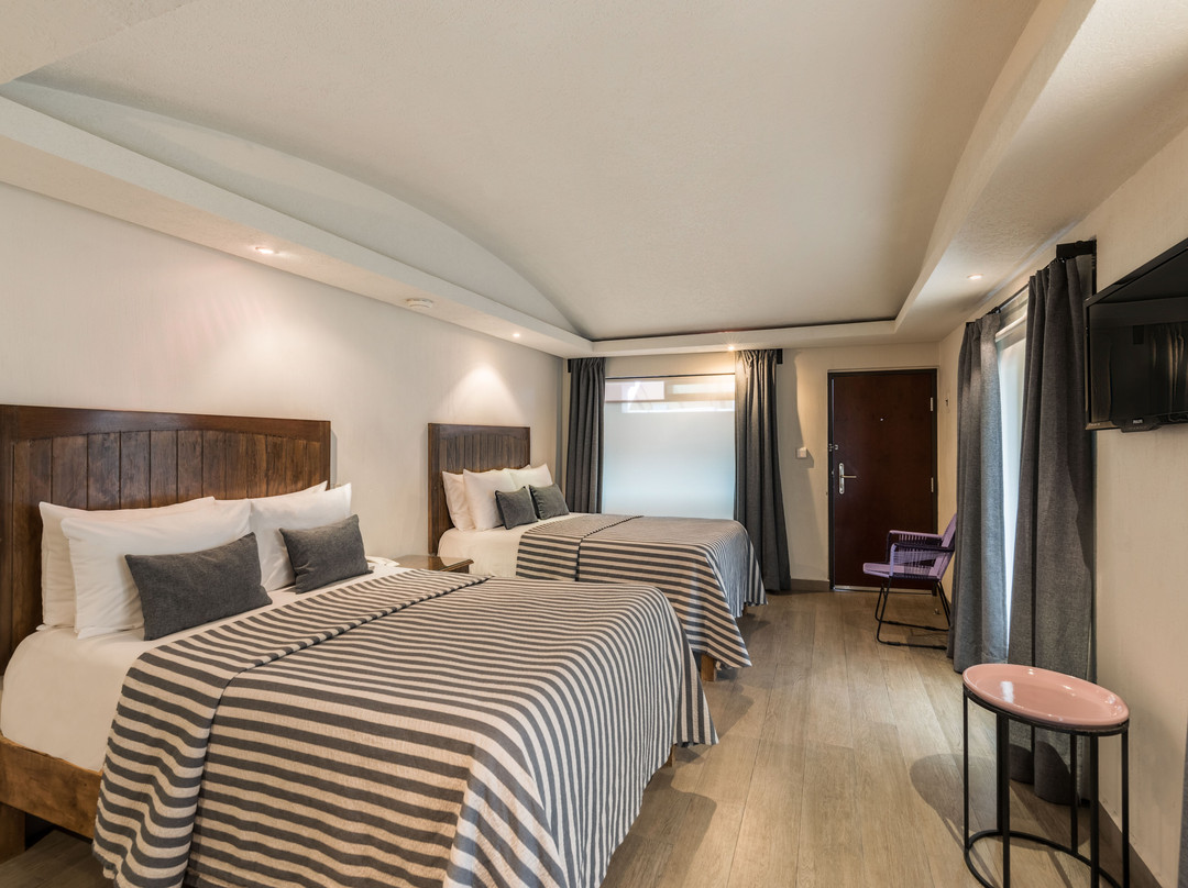 La Abadia Tradicional主图