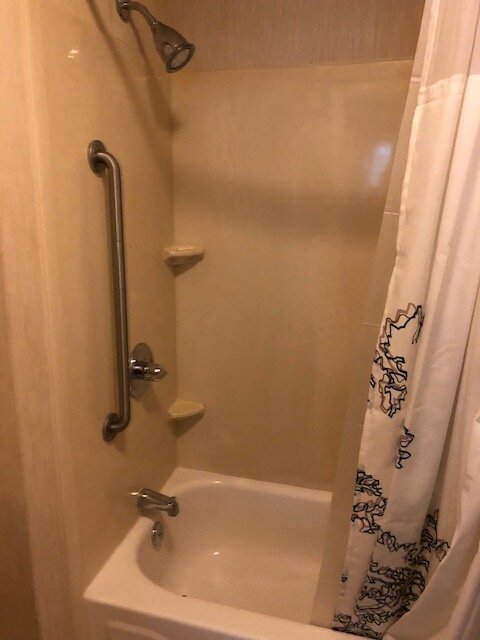 Residence Inn Rocky Mount-浴室