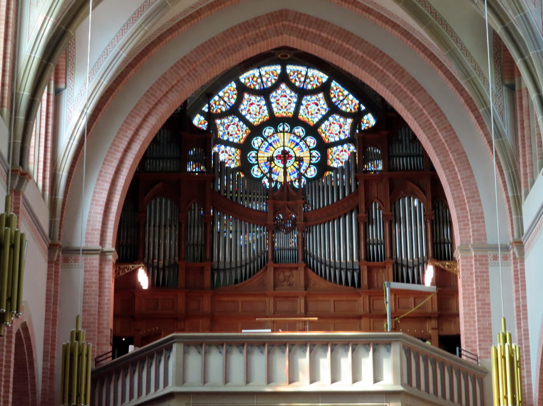 Herz. Jesu Kirche景点图片