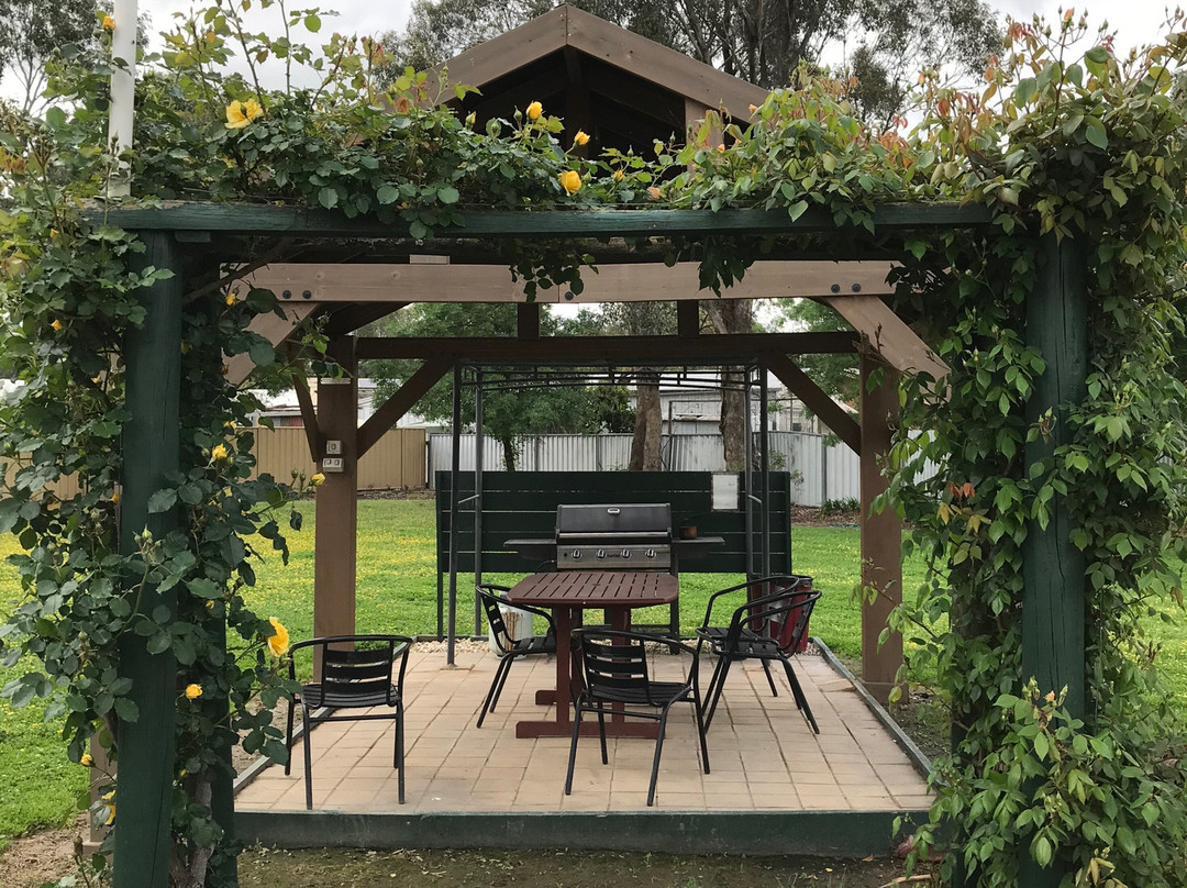 玫瑰城汽车旅馆主图