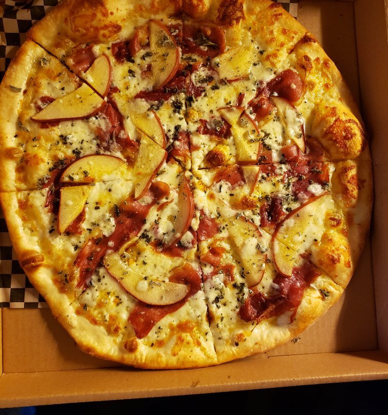 Wicked Pies Pizzeria