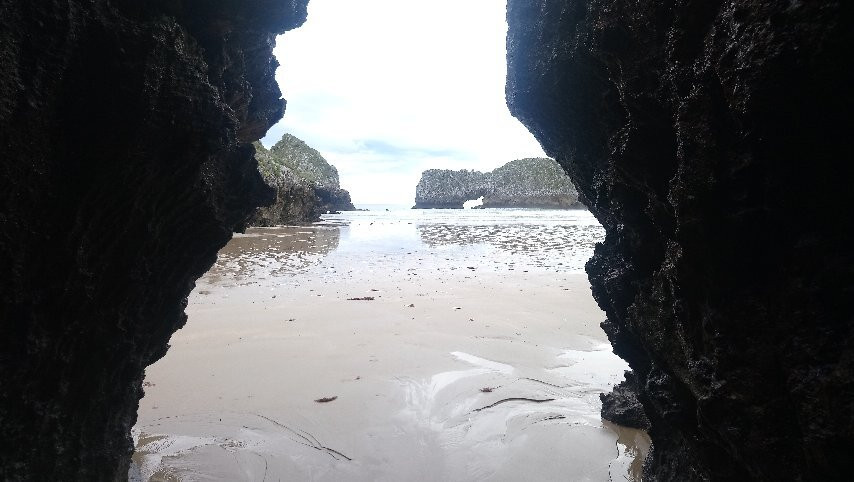 Playa de Berellin-Prellezo必去景点