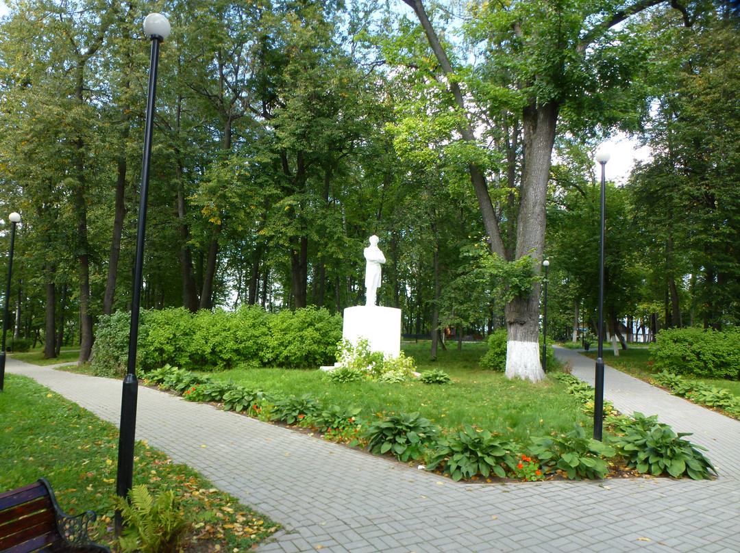 John-Military Necropolis-Kovrov必去景点