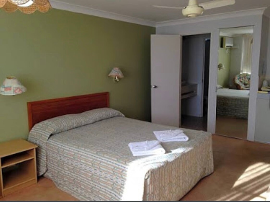 Hervey Bay Hotel主图