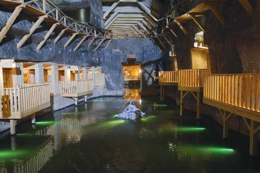 Wieliczka Salt Mine Tours景点图片