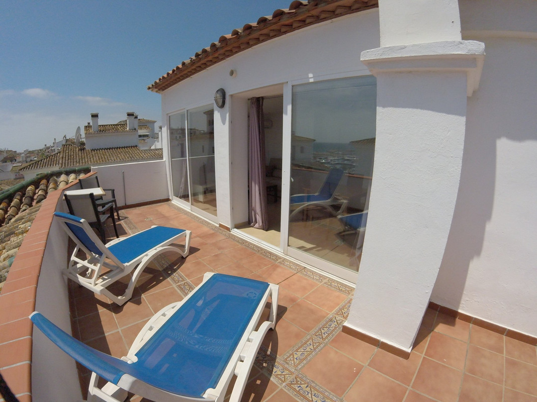 Duquesa Harbour Club Aparthotel