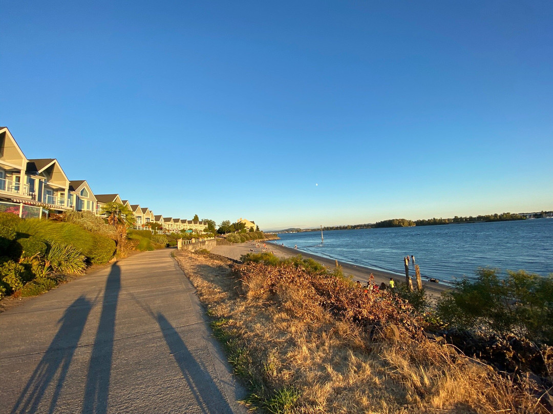 Waterfront Renaissance Trail-温哥华必去景点