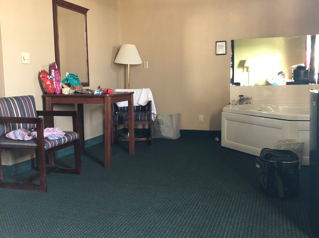 Super 8 by Wyndham Platte City Kansas City Area主图