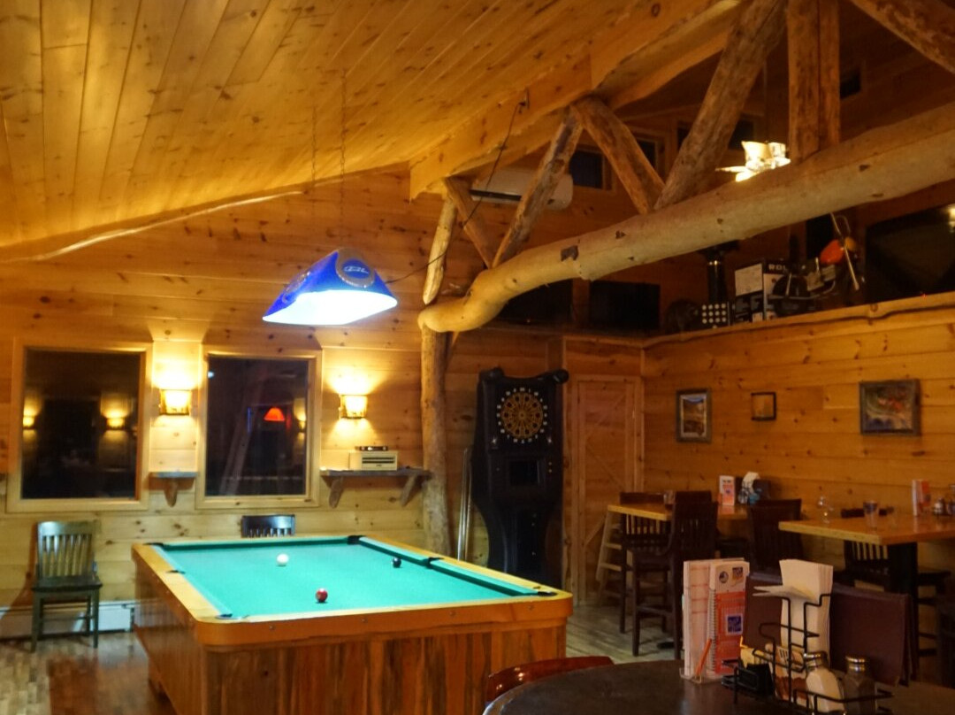 The Halfway House Motel主图