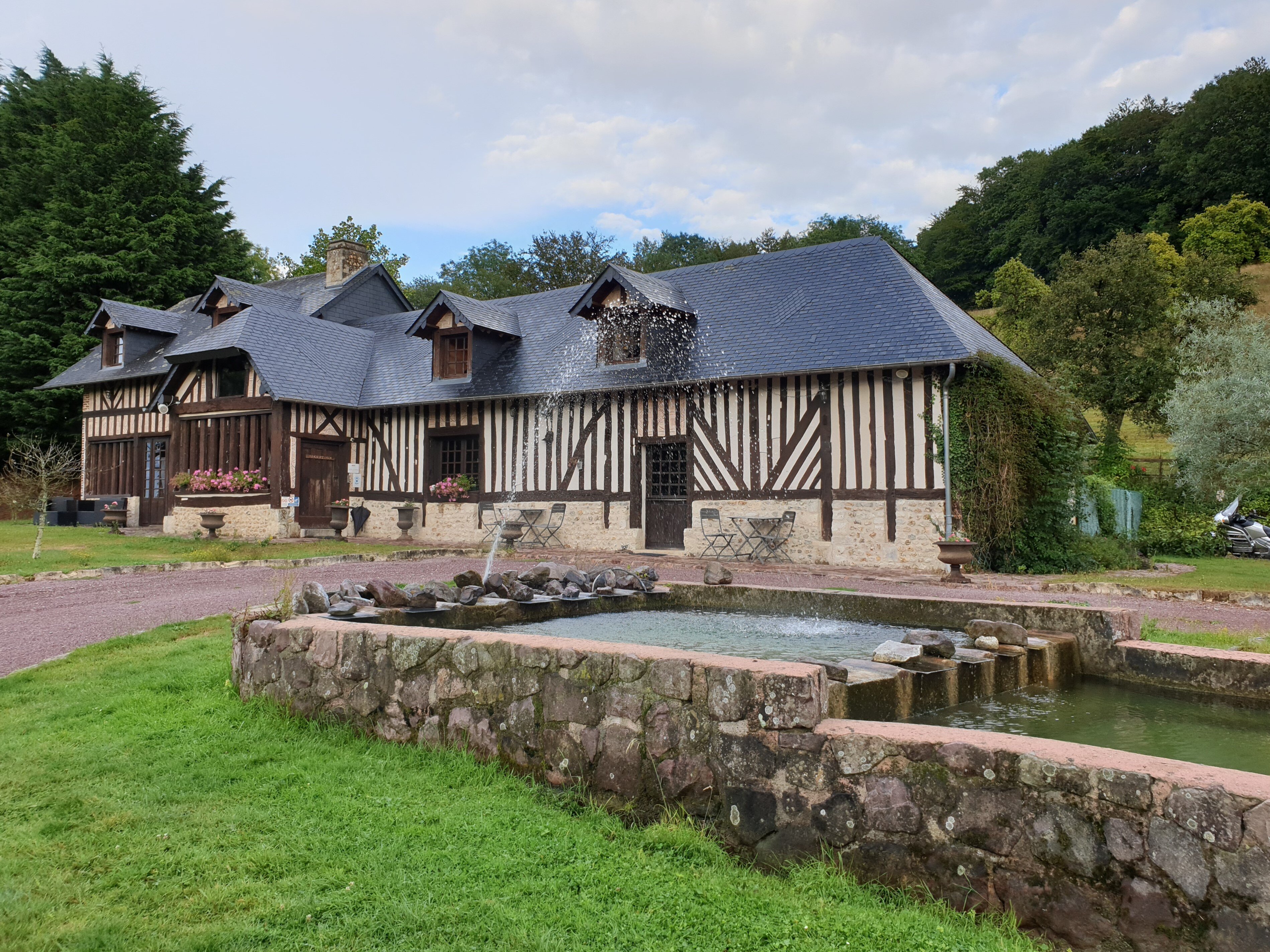 Domaine De Geffosses-餐饮
