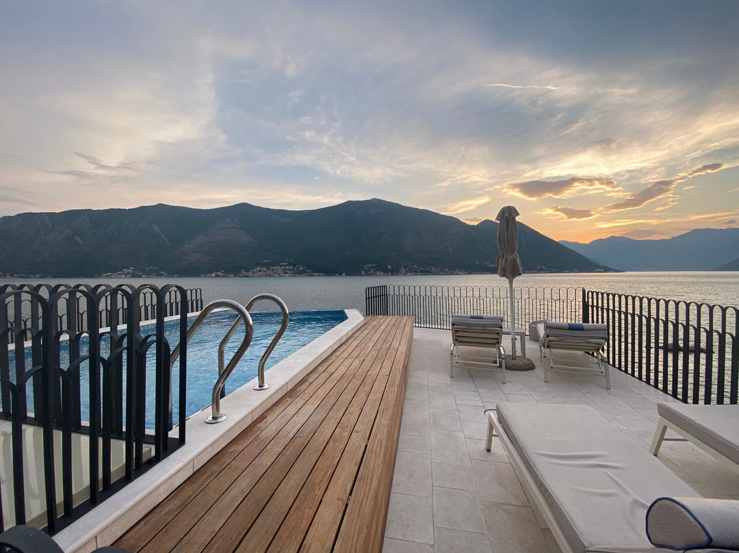 Corso Levante Luxury Suites Dobrota主图