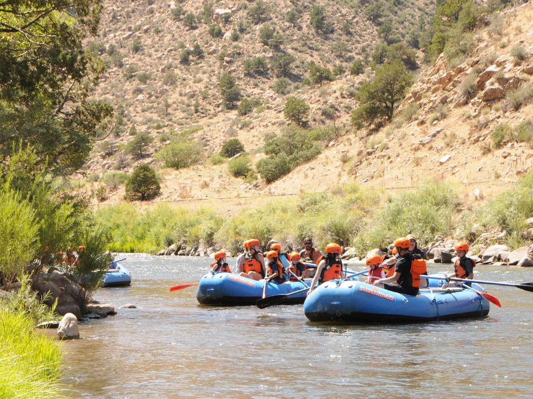 Echo Canyon River Expeditions景点图片