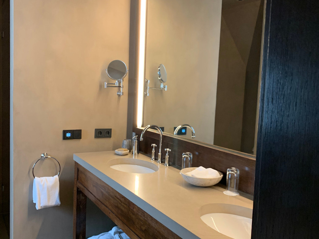 PURS Luxury Boutique Hotel & Restaurant主图