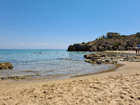 Vrahos Beach景点图片