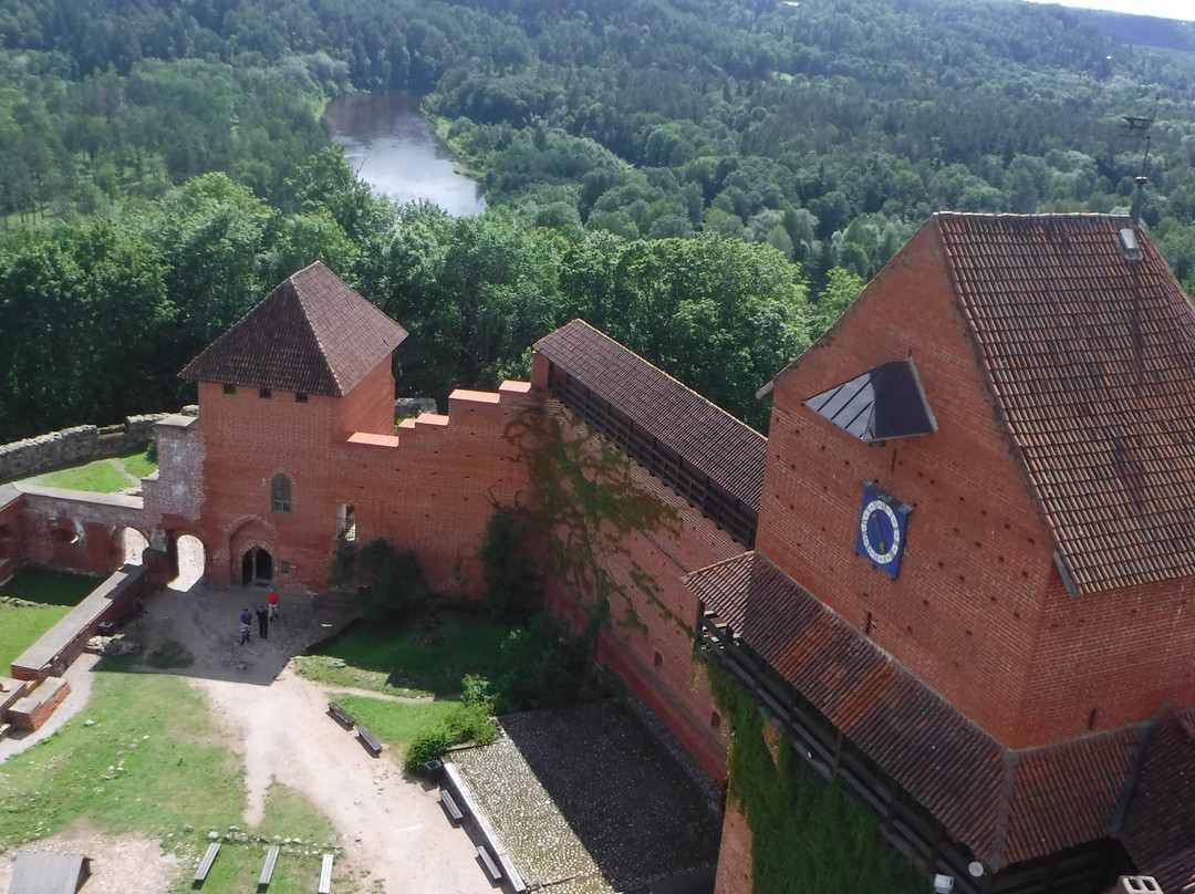 The Krimulda Castle Ruins景点图片