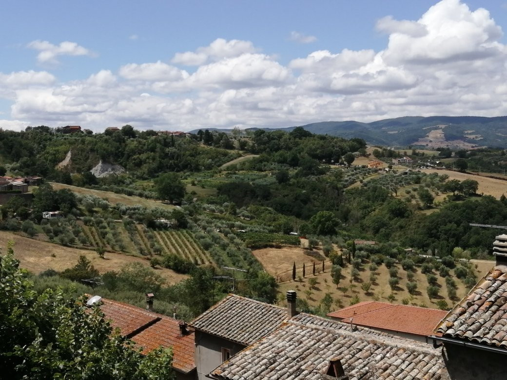 Castello di Fabro-法布罗必去景点