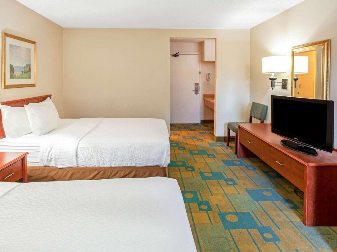 La Quinta Inn by Wyndham Milwaukee Airport / Oak Creek主图