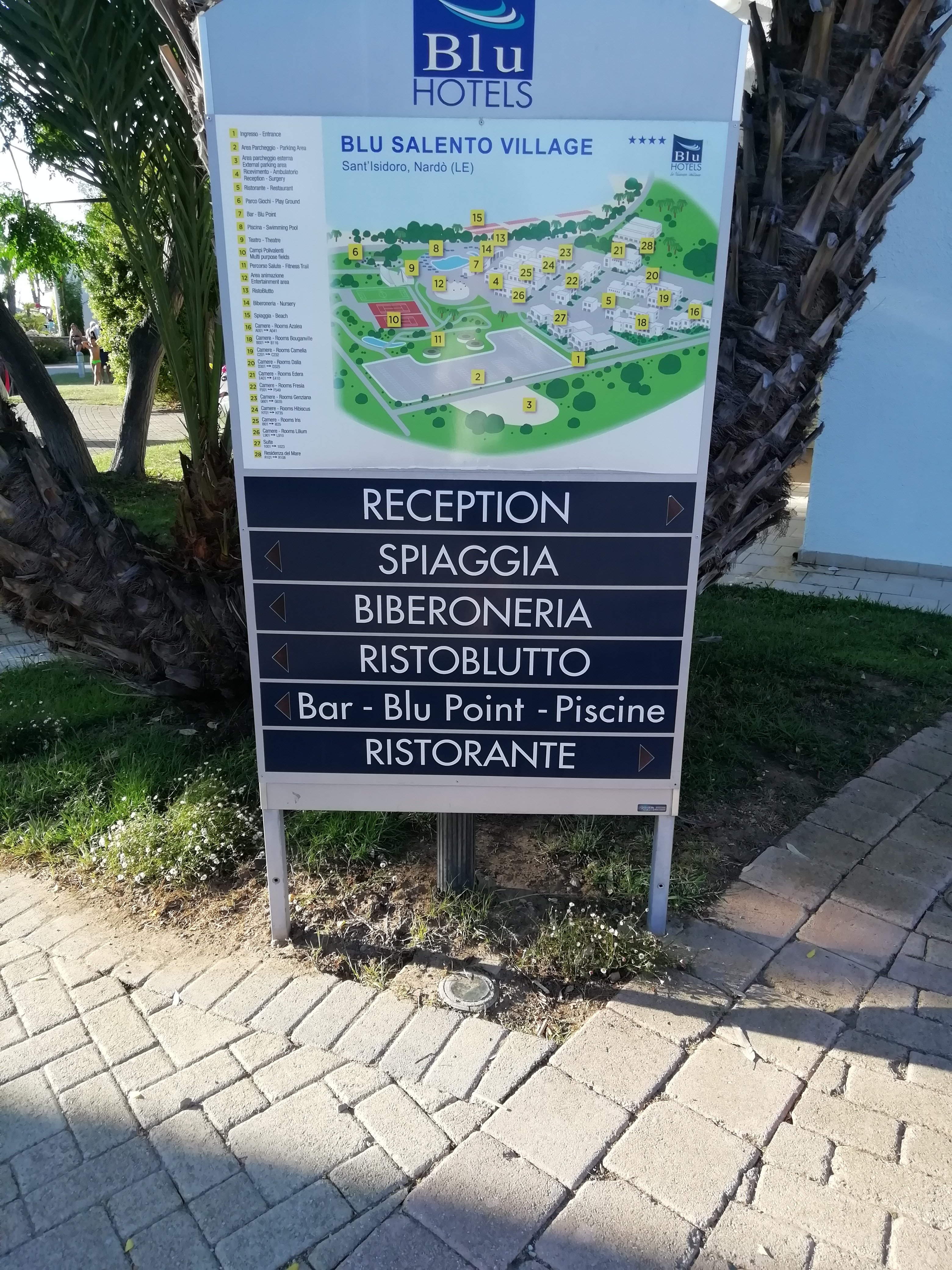 Blu Salento Village-portrait