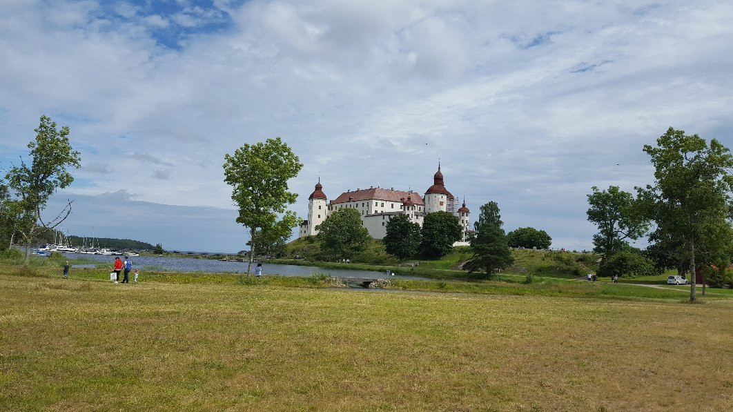 Lacko Castle景点图片
